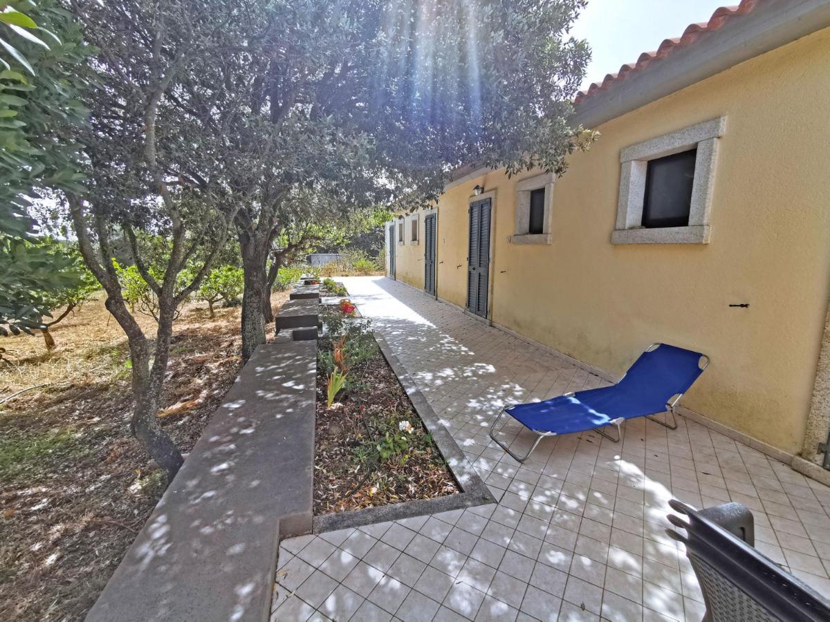 La Striscia Larga Bed and Breakfast San Pasquale Εξωτερικό φωτογραφία