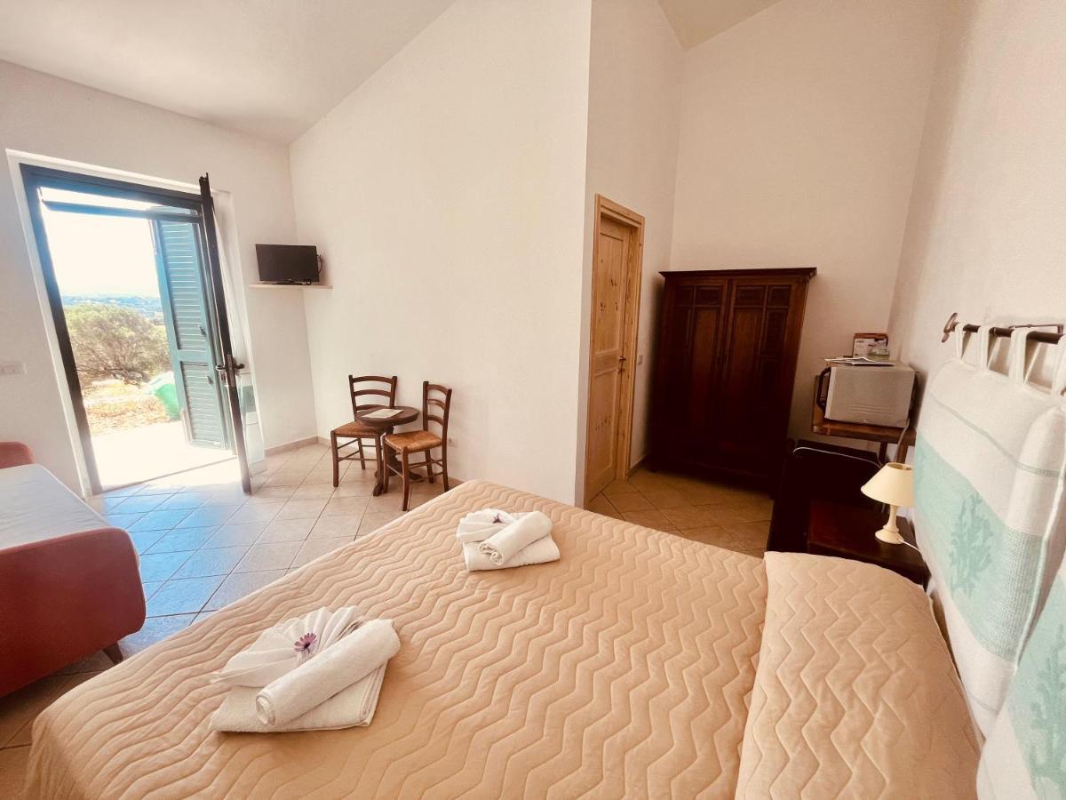 La Striscia Larga Bed and Breakfast San Pasquale Εξωτερικό φωτογραφία