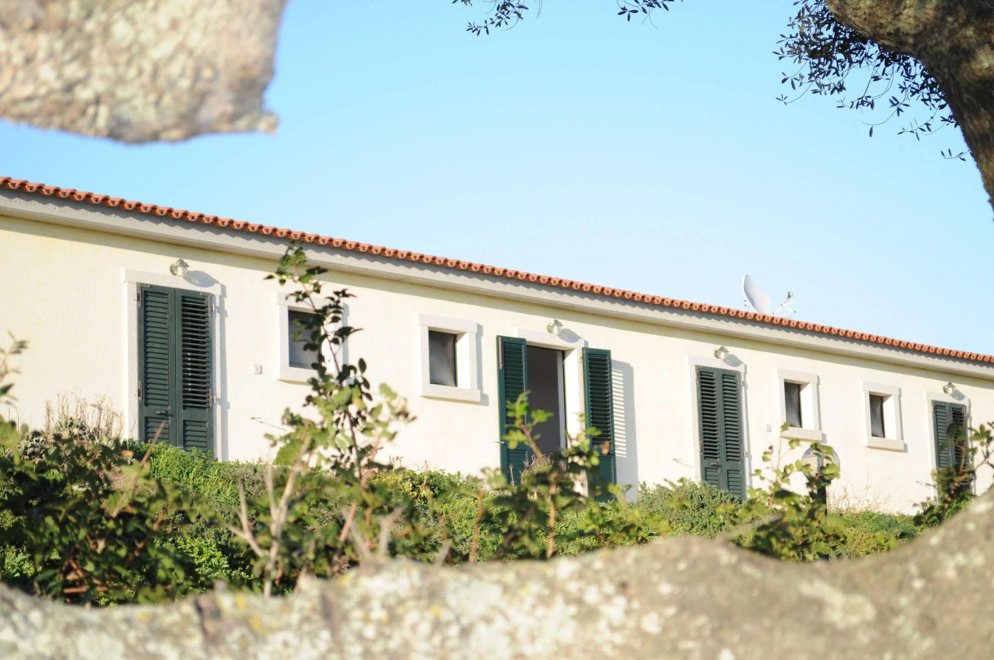La Striscia Larga Bed and Breakfast San Pasquale Εξωτερικό φωτογραφία